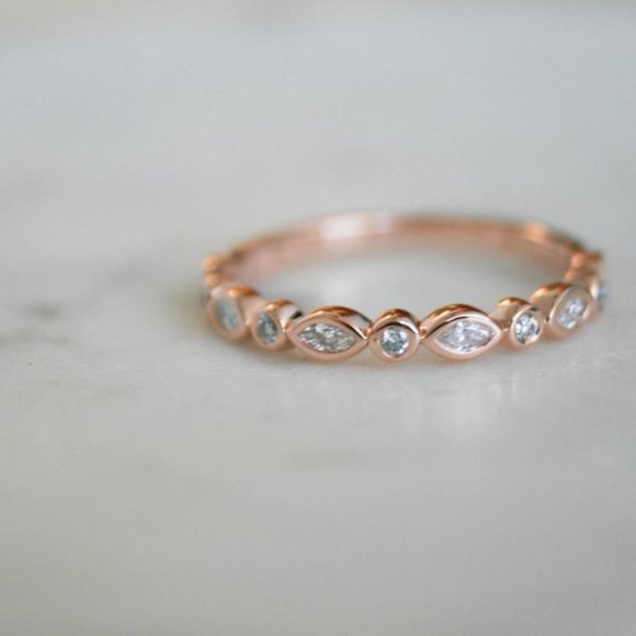 Bezel Set Vintage Wedding Band/Diamond WeddingBand - Picture 3 of 6